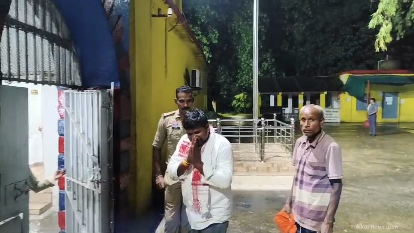 लैलूंगा में सरस्वती साइकिल योजना को लेकर भारी बवाल: गुणवत्ता पर सवाल उठाने वाले आदिवासी युवा नेता रवि भगत हिरासत में, गरमाई सियासत..